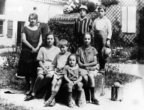 François Mitterrand enfant avec sa famille - AFP